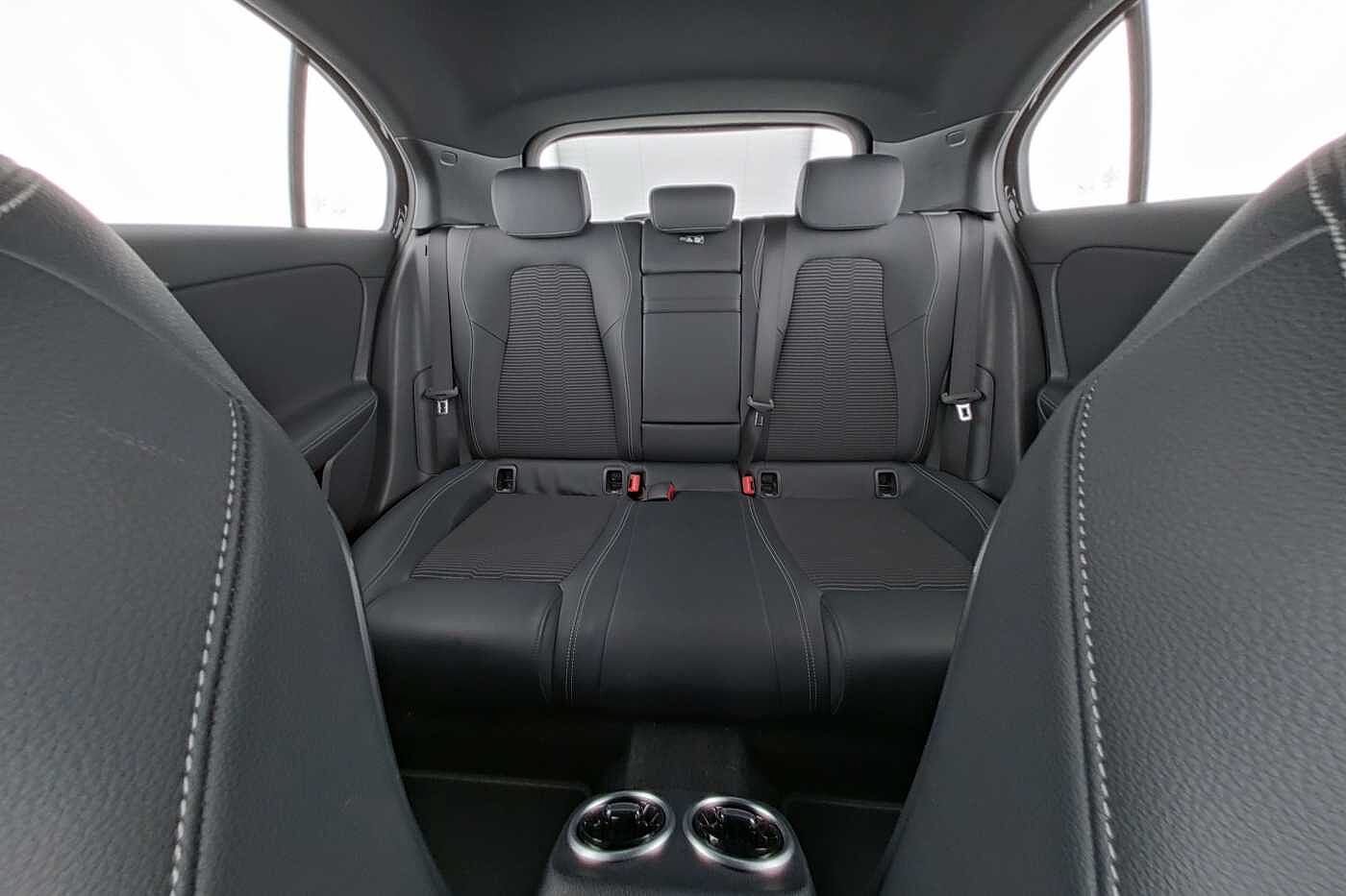 Mercedes-Benz A 180  ...
