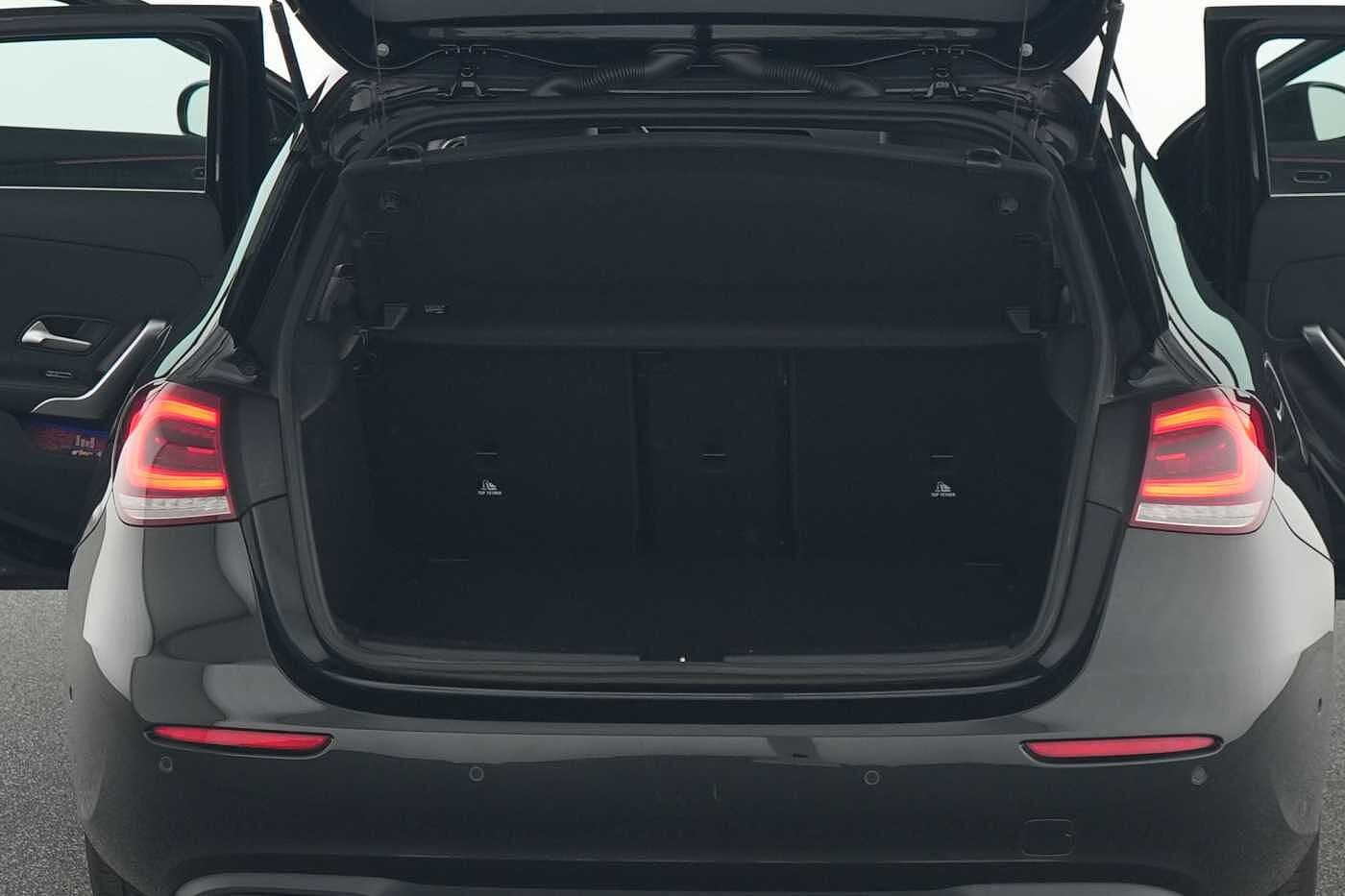 Mercedes-Benz A 180  ...
