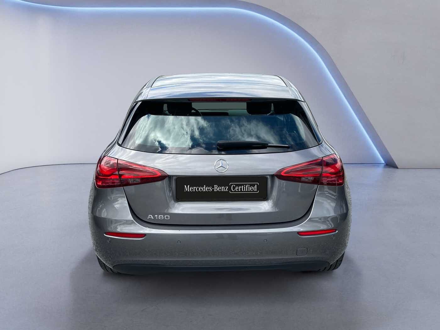 Mercedes-Benz A 180  ...
