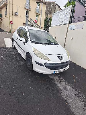 Peugeot 207 (2) 1.6 HDI 16V 90 ACTIVE 3P