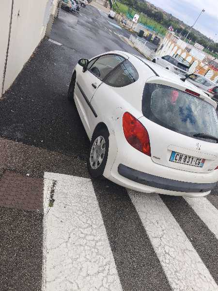 Peugeot 207 (2) 1.6 HDI 16V 90 ACTIVE 3P
