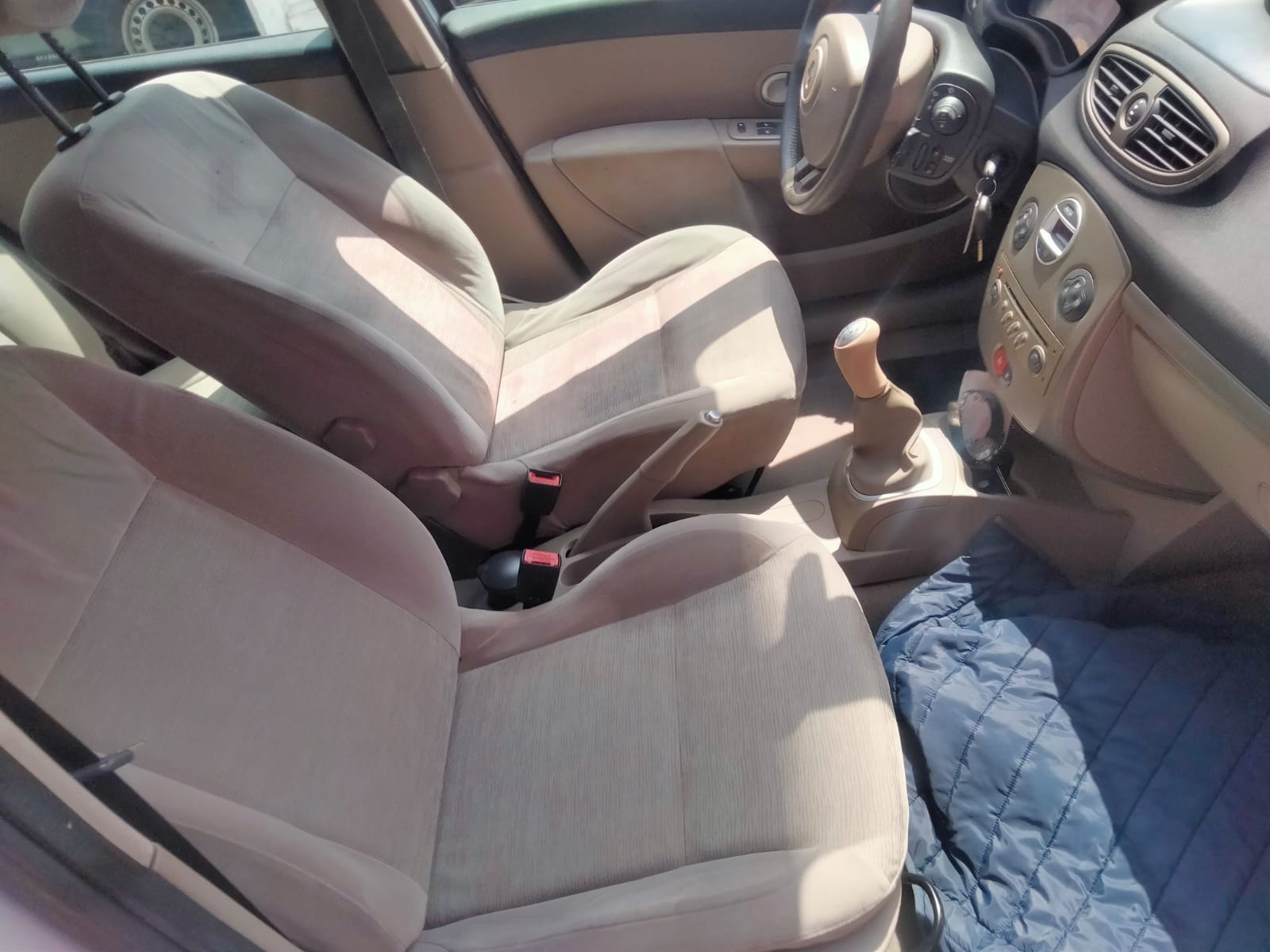 Renault Clio III 1.2 TCE 100 PRIVILEGE 5P