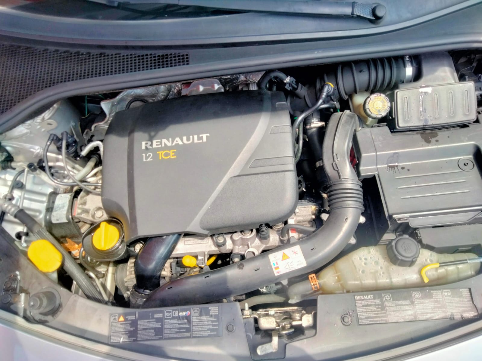Renault Clio III 1.2 TCE 100 PRIVILEGE 5P