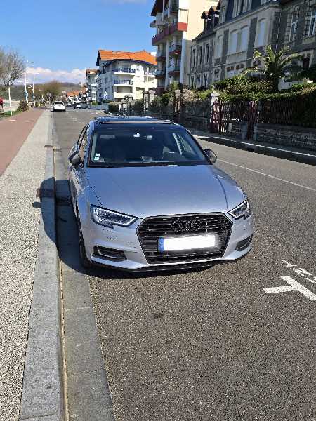 Audi A3 III BERLINE 2.0 TDI DPF 150 AMBITION LUXE S TRONIC 6