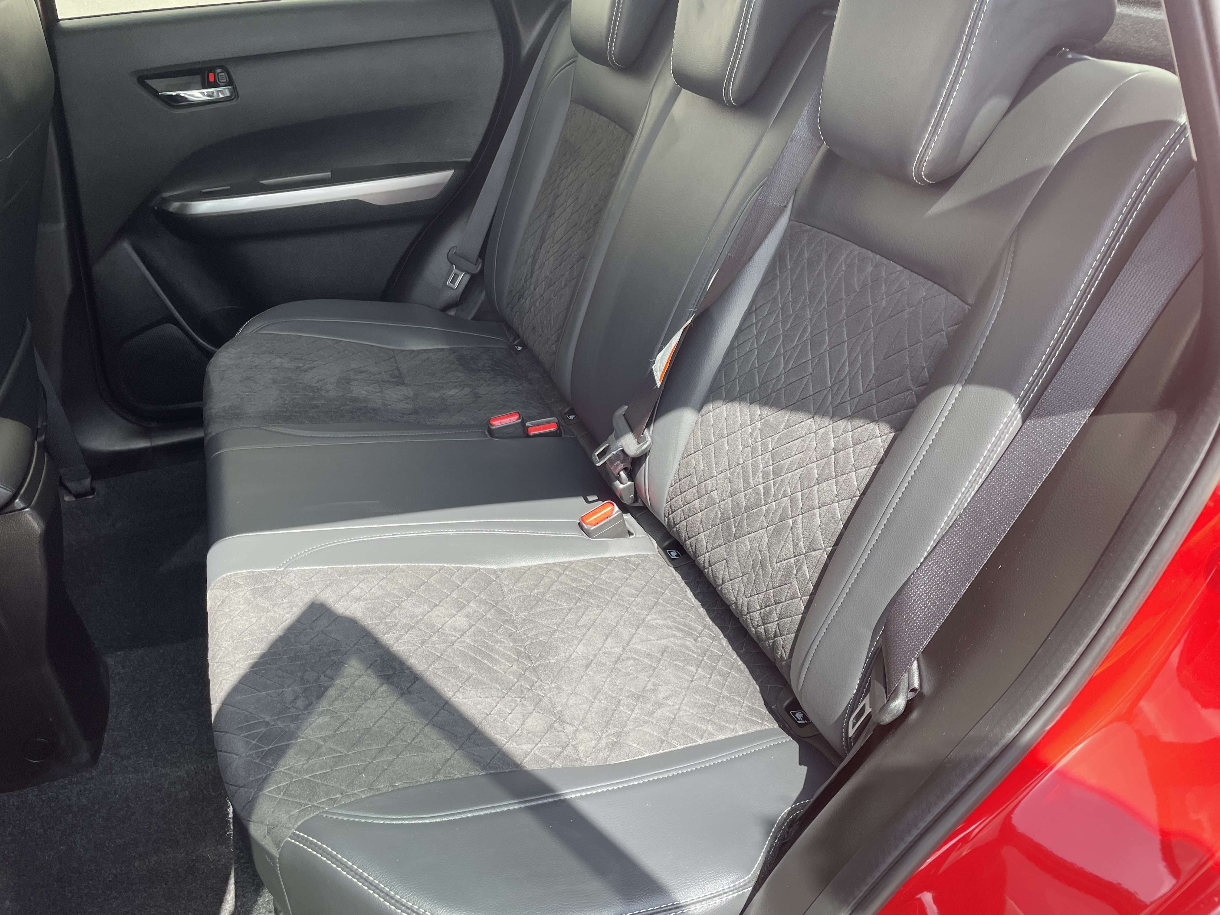 Suzuki Vitara 1.5 DualJet Hybrid GL+/AUTO/GPS/TOIT PANO