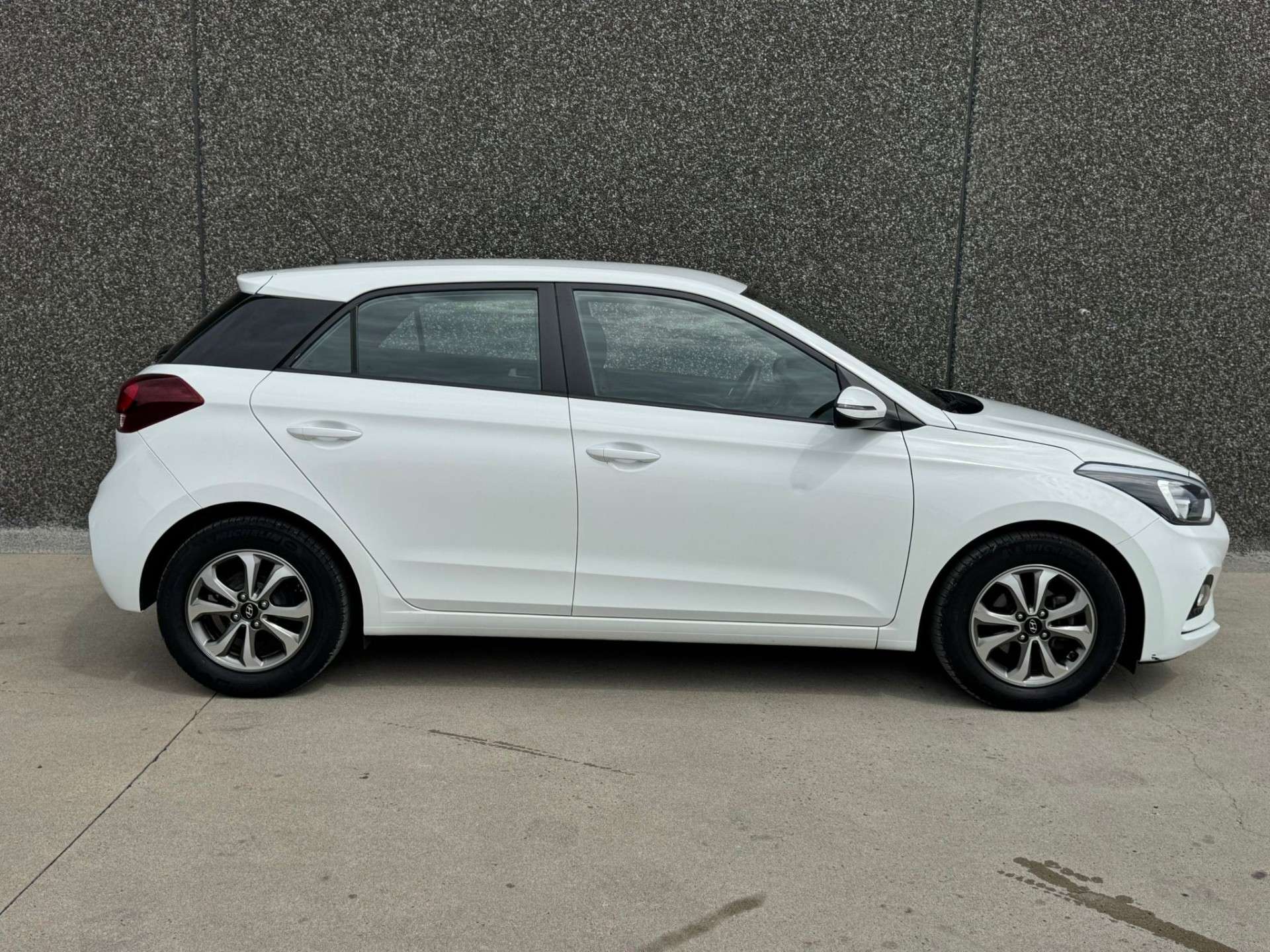Hyundai i20 1.2i Air//CAMERA//GPS//USB//GARANTIE 12 M