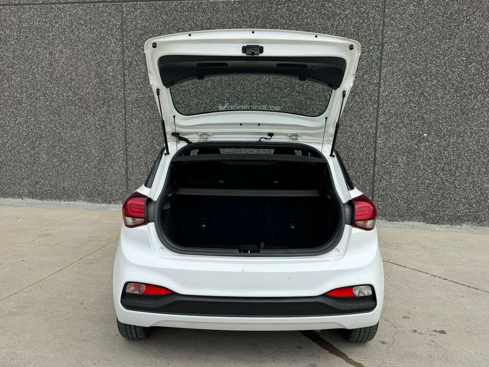 Hyundai i20 1.2i Air//CAMERA//GPS//USB//GARANTIE 12 M