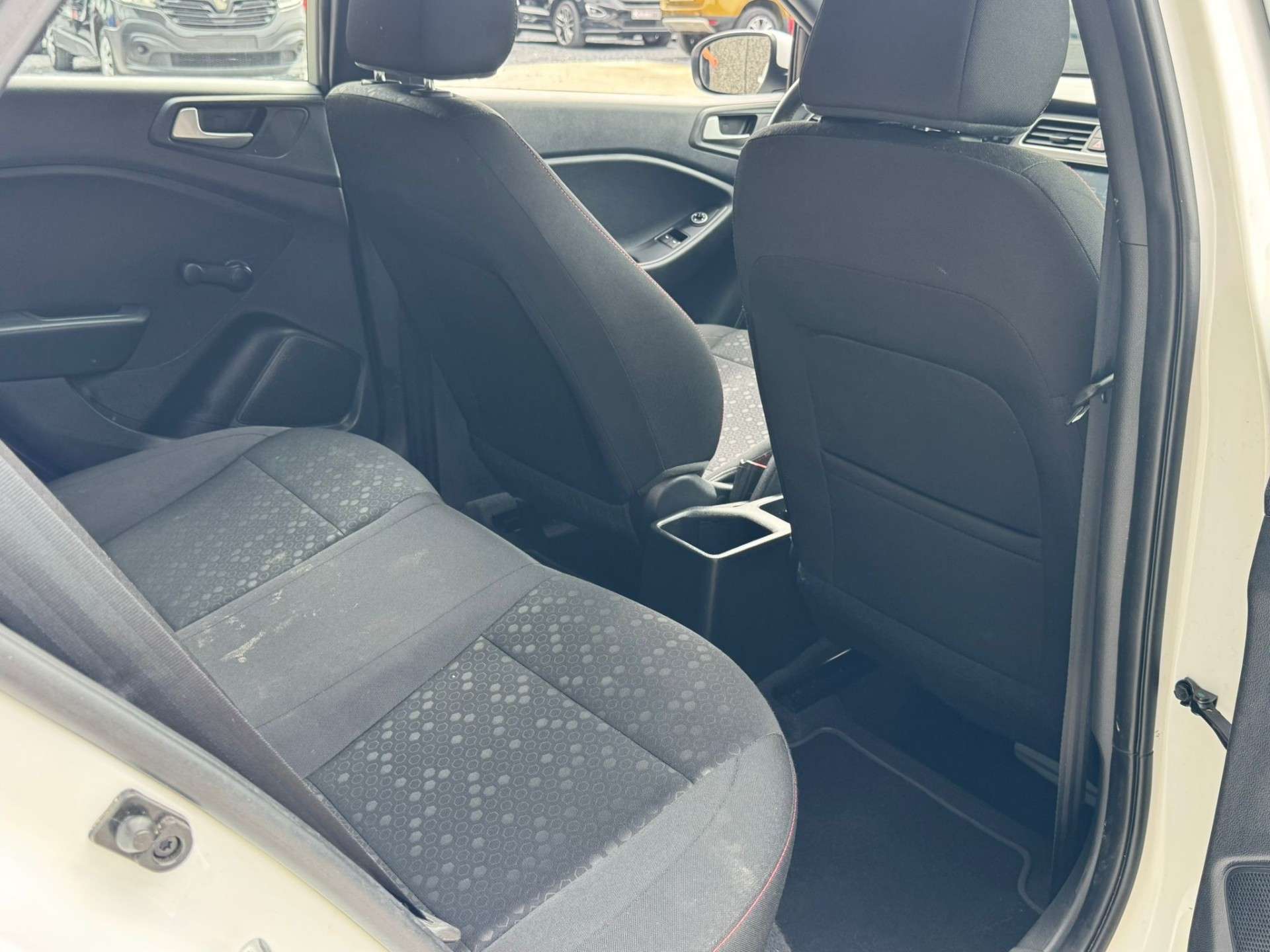 Hyundai i20 1.2i Air//CAMERA//GPS//USB//GARANTIE 12 M