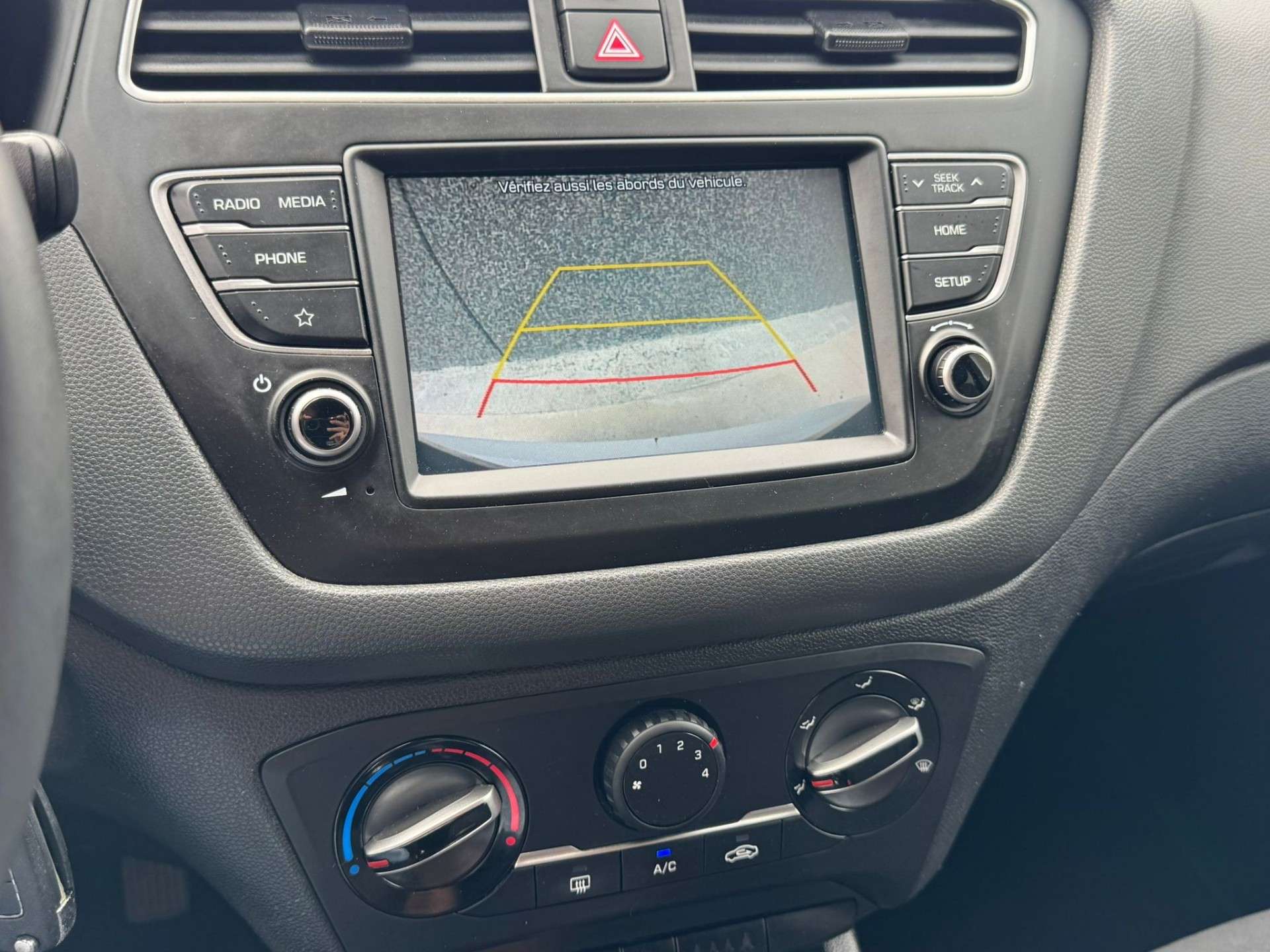 Hyundai i20 1.2i Air//CAMERA//GPS//USB//GARANTIE 12 M