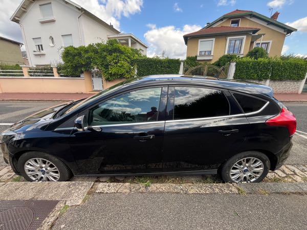 Ford Focus III 1600 TDCI 115 S&amp;S FAP TITANIUM BV6 5P