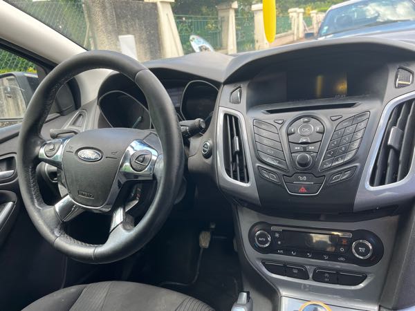 Ford Focus III 1600 TDCI 115 S&amp;S FAP TITANIUM BV6 5P