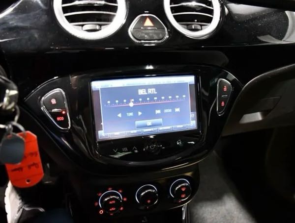 Opel Adam 1.4 87 GLAM