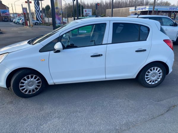 Opel Corsa IV 1.2 TWINPORT 80 COOL LINE2 5P