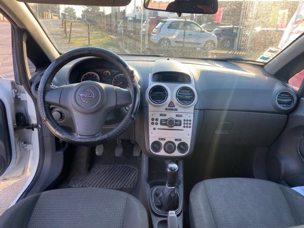 Opel Corsa IV 1.2 TWINPORT 80 COOL LINE2 5P