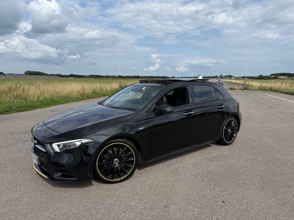 Mercedes-Benz Classe A IV BERLINE 180 D AMG LINE 7G-DCT