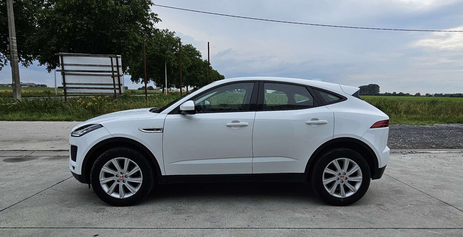 Jaguar E-Pace E-Pace 2.0 D AWD S - FULL