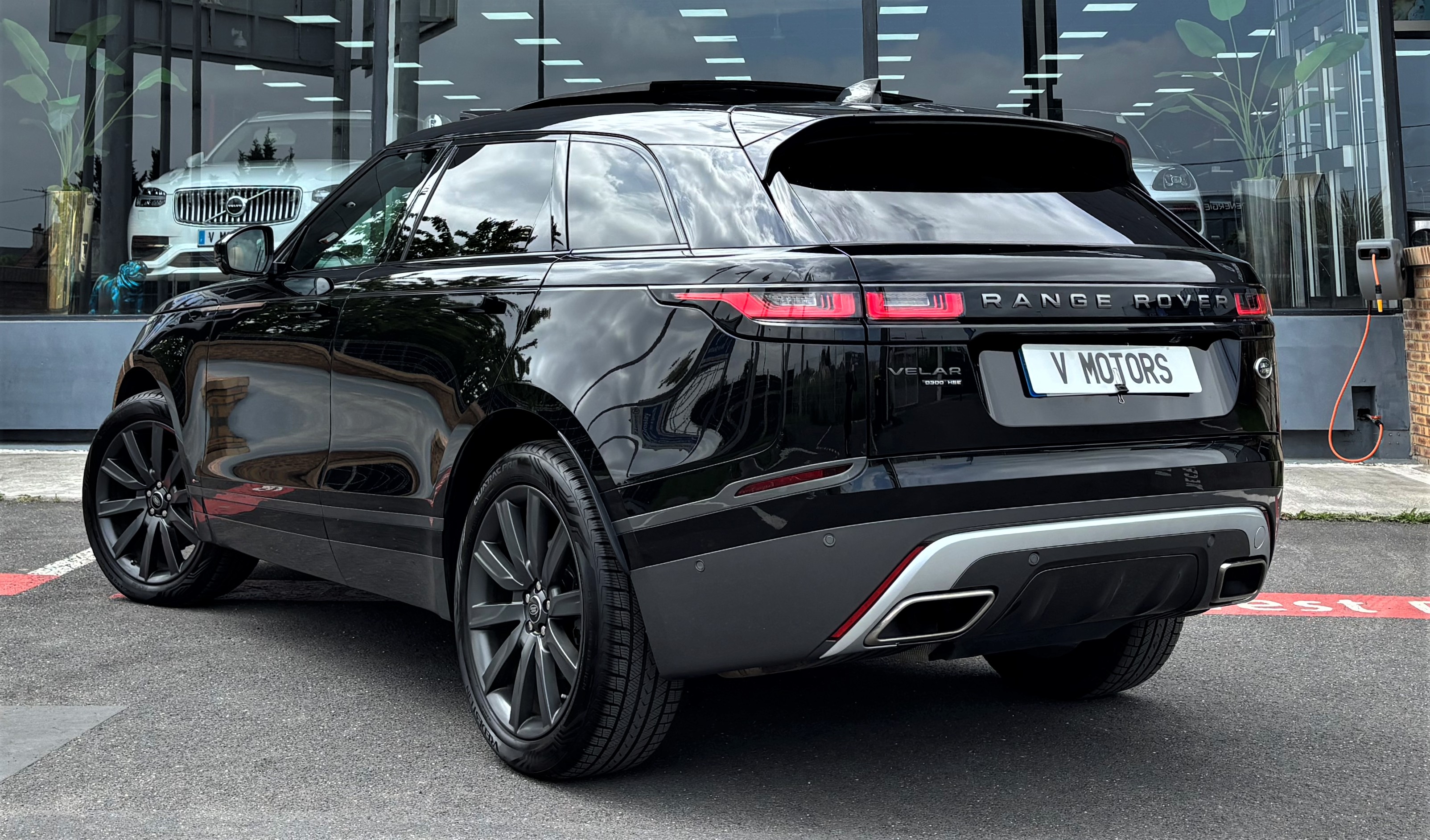 Land Rover Range Rover Velar D300 3.0 V6 R-DYNAMIC HSE 300 PERF HUD Pano Massage 1er Main