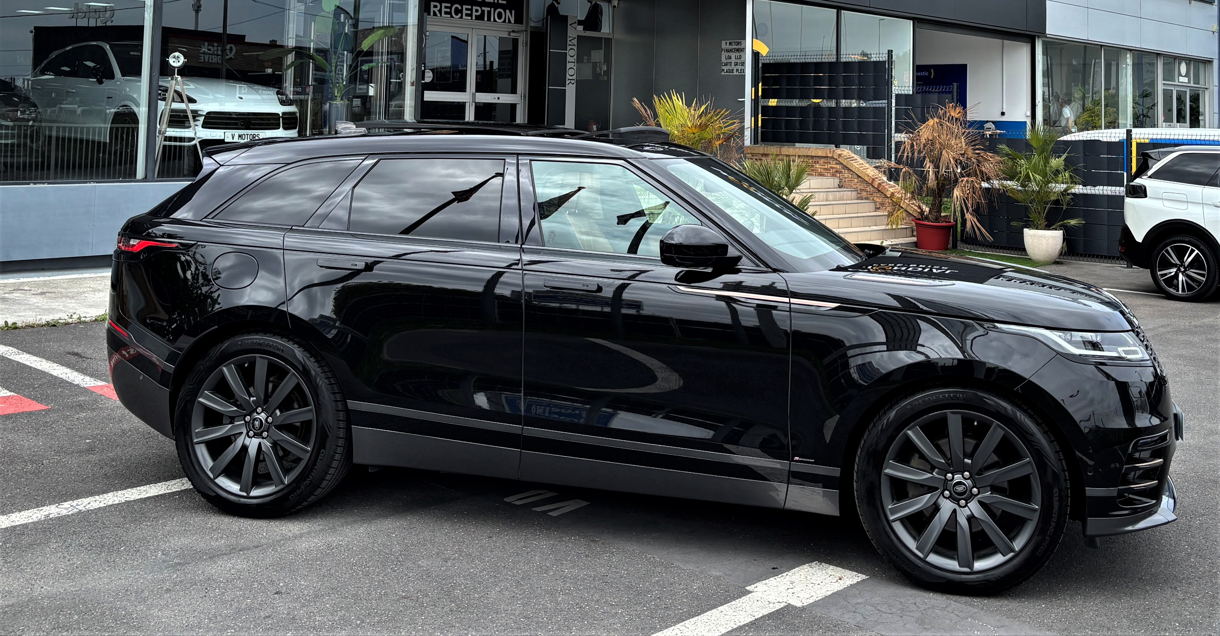 Land Rover Range Rover Velar D300 3.0 V6 R-DYNAMIC HSE 300 PERF HUD Pano Massage 1er Main