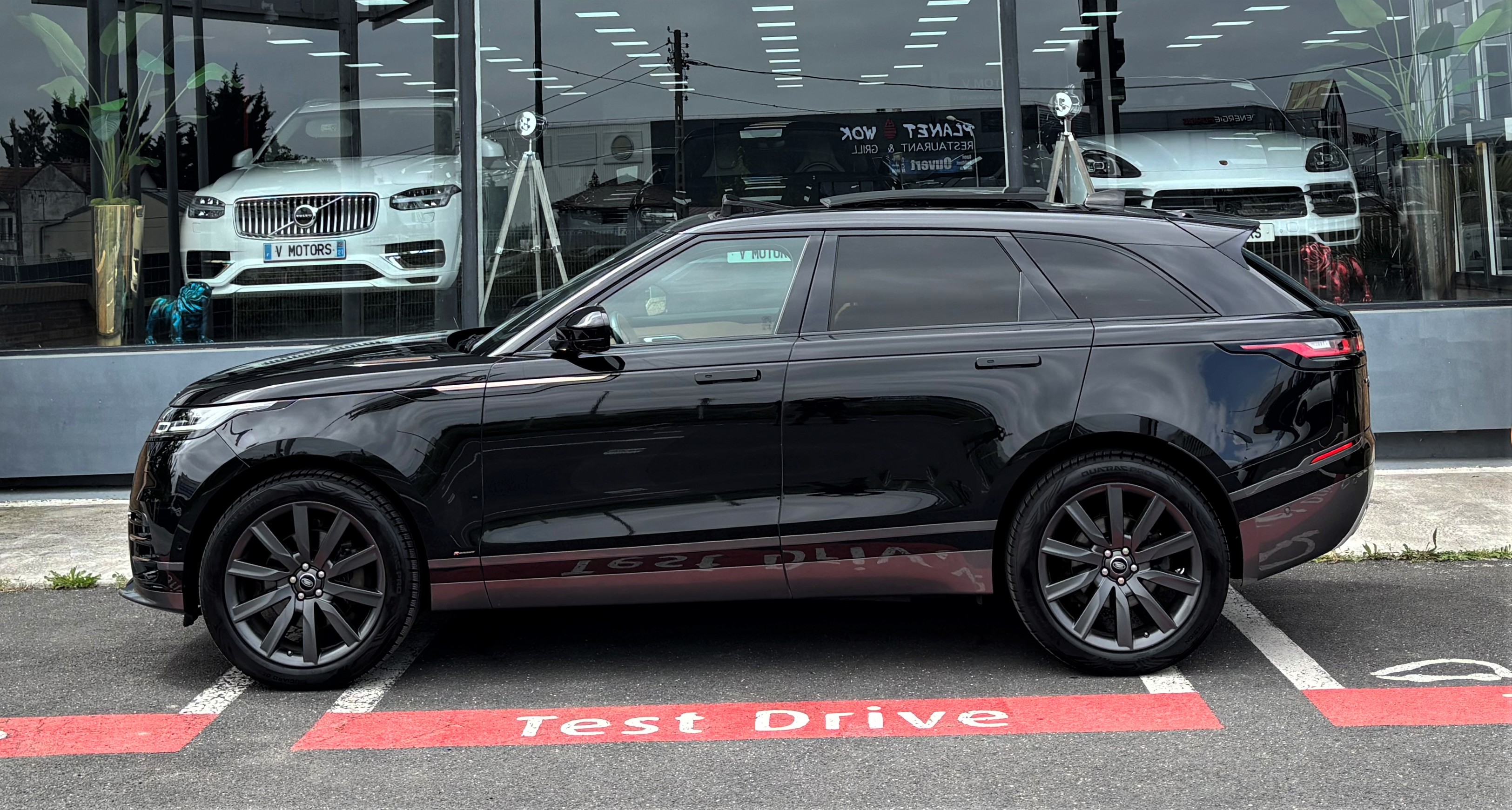 Land Rover Range Rover Velar D300 3.0 V6 R-DYNAMIC HSE 300 PERF HUD Pano Massage 1er Main