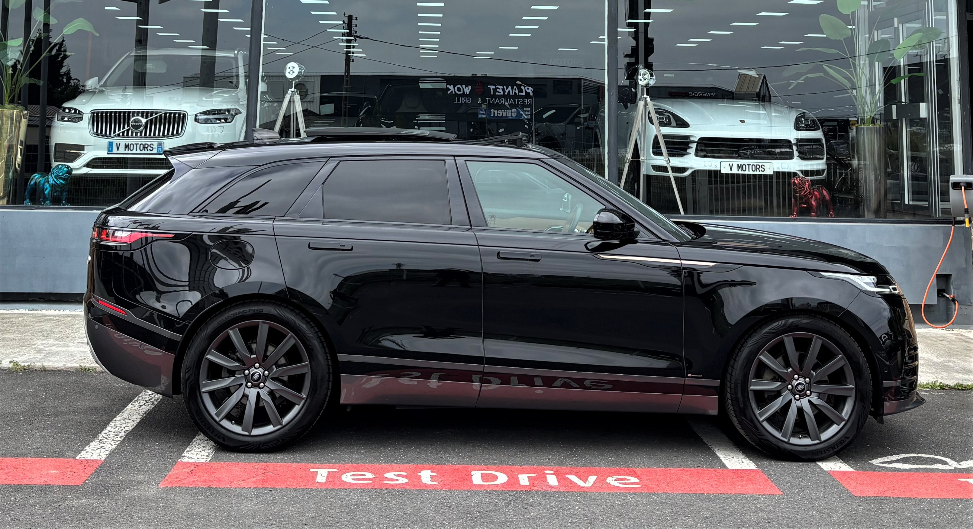 Land Rover Range Rover Velar D300 3.0 V6 R-DYNAMIC HSE 300 PERF HUD Pano Massage 1er Main