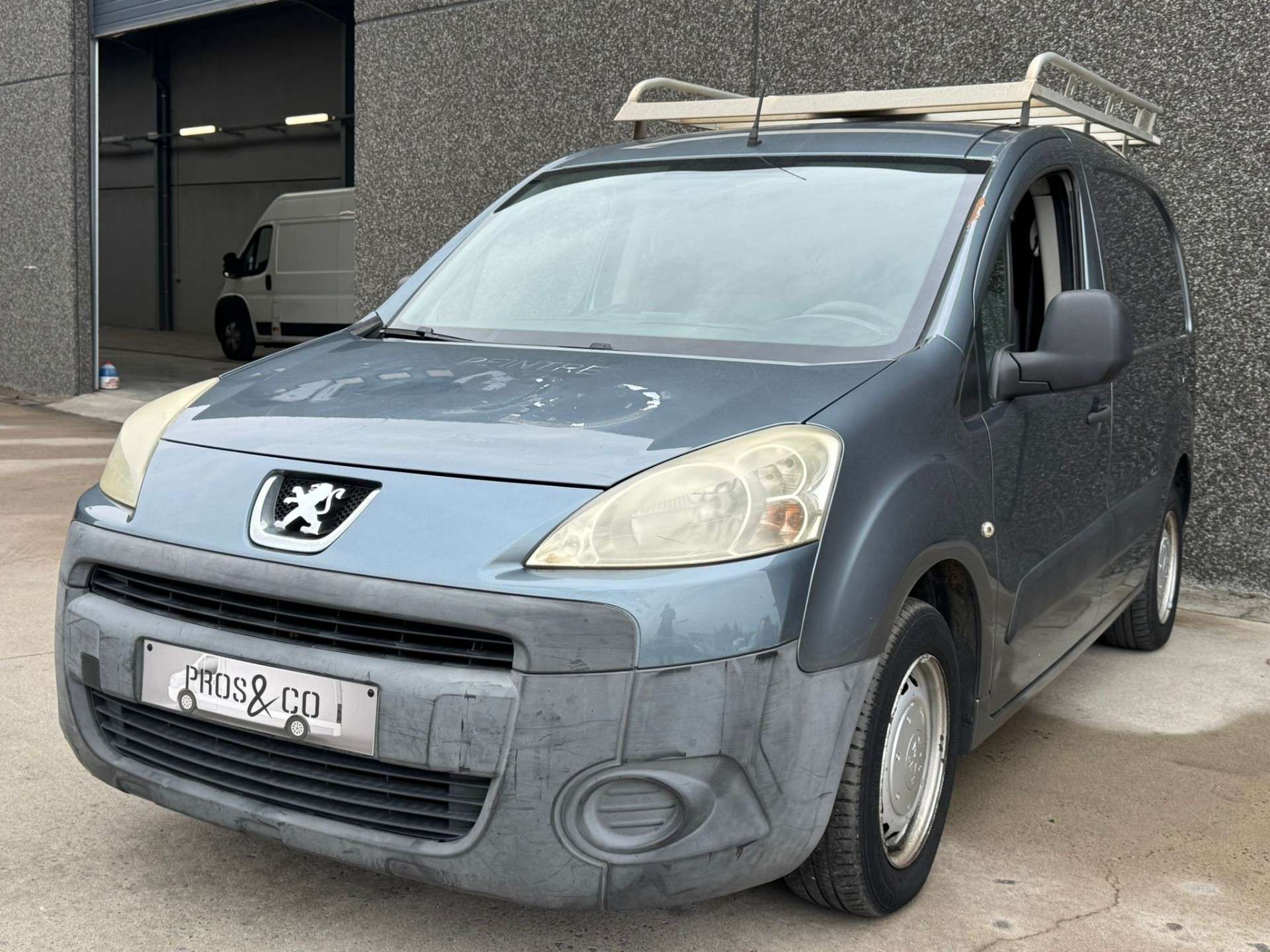 Peugeot Partner // 1.6 HDI // GALERIE DE TOIT // PETIT PRIX