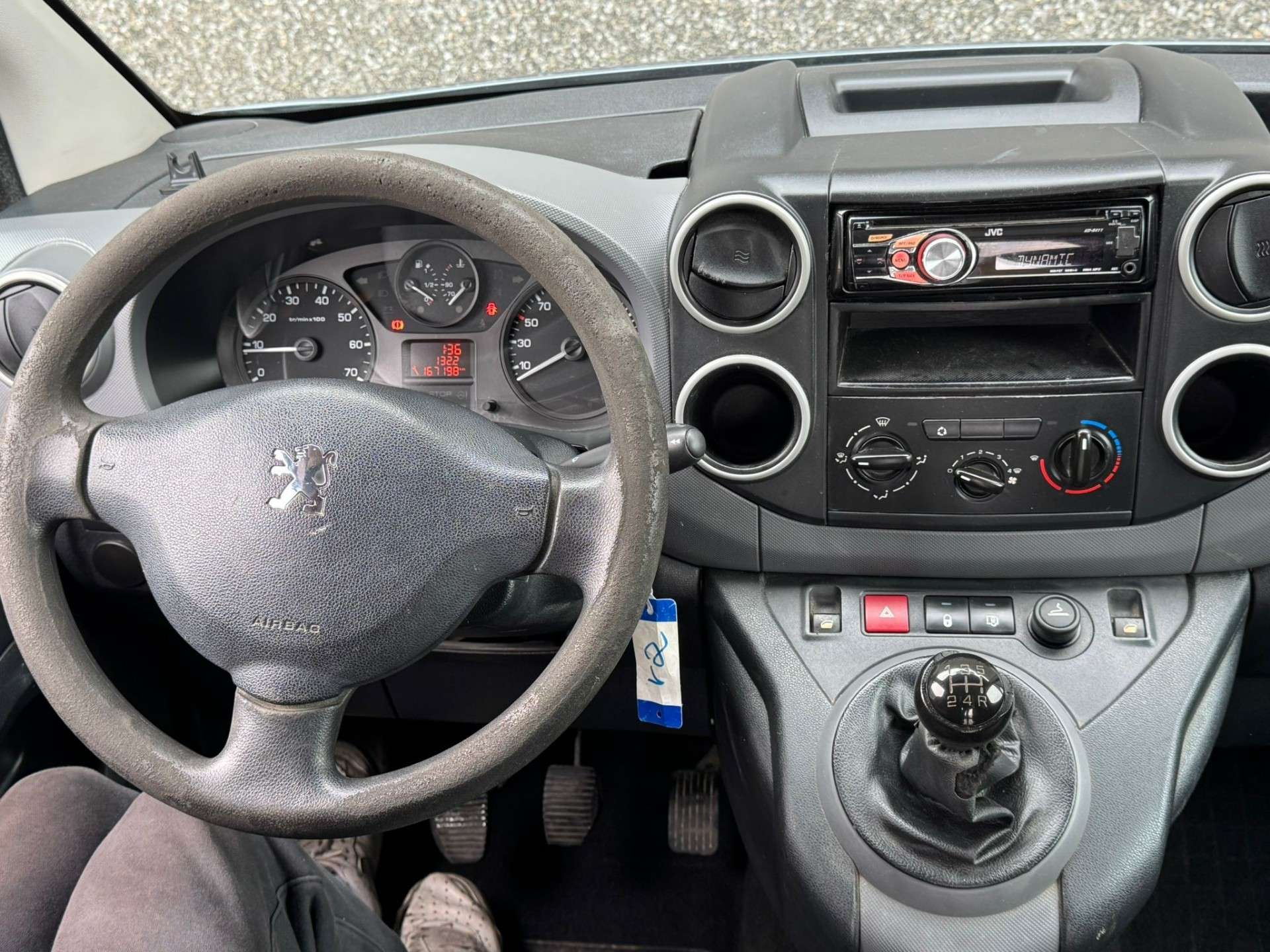 Peugeot Partner // 1.6 HDI // GALERIE DE TOIT // PETIT PRIX