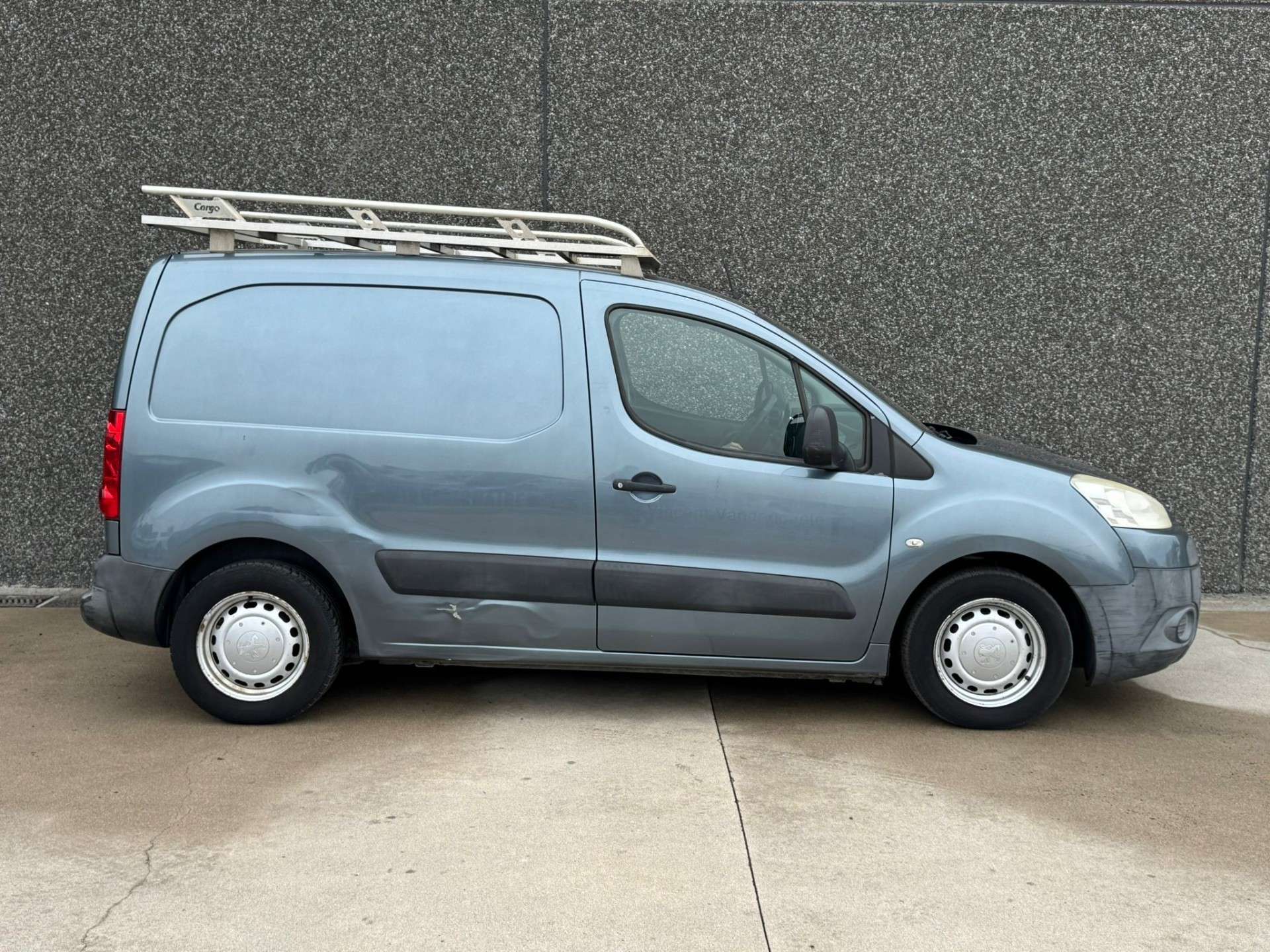 Peugeot Partner // 1.6 HDI // GALERIE DE TOIT // PETIT PRIX