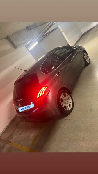 Peugeot 208 (2) 1.2 PURETECH 110 S&amp;S TECH EDITION 5P