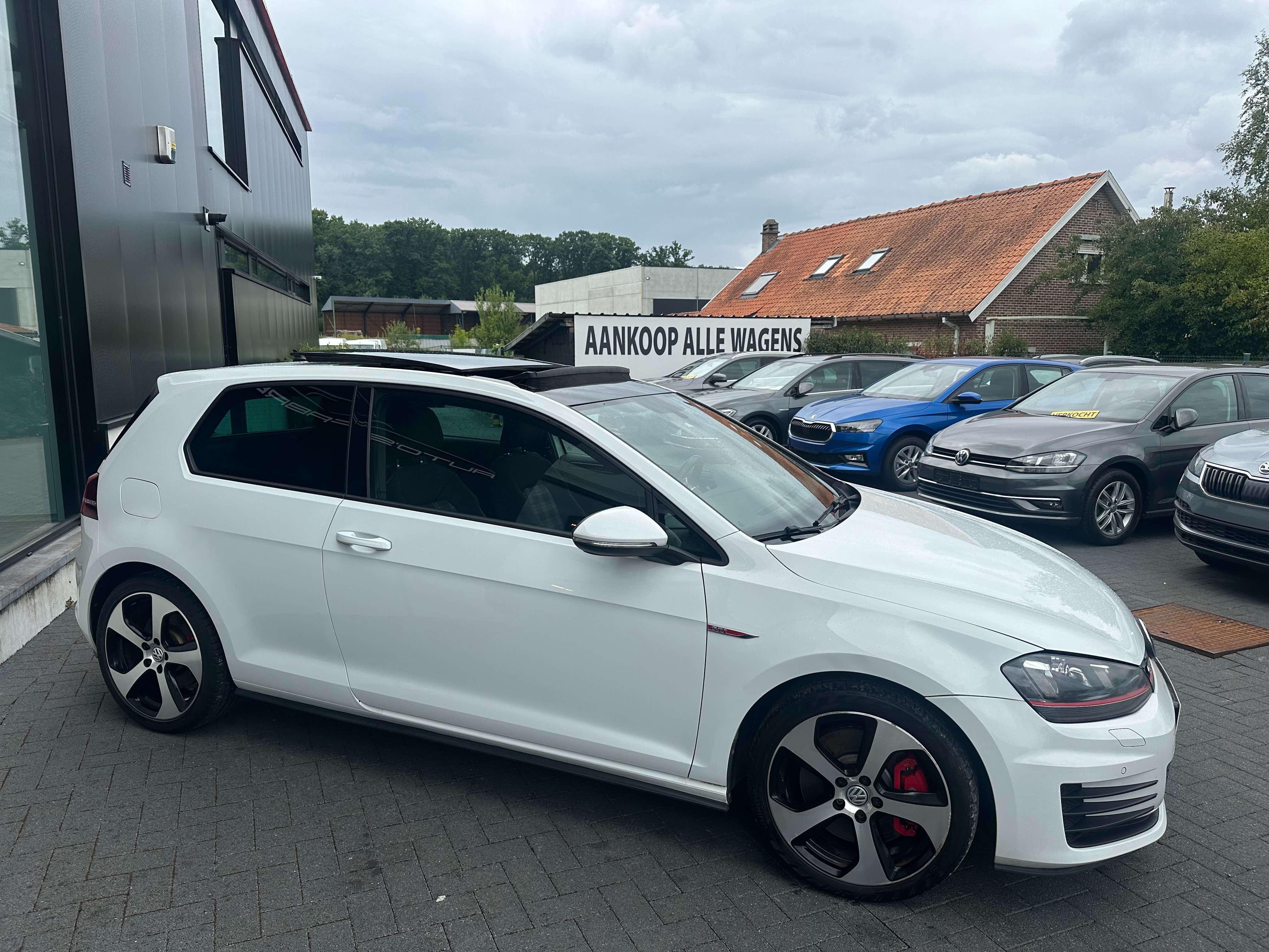 Volkswagen Golf GTI 20 GTI DSG Performance 19999 euro = Prix marchand