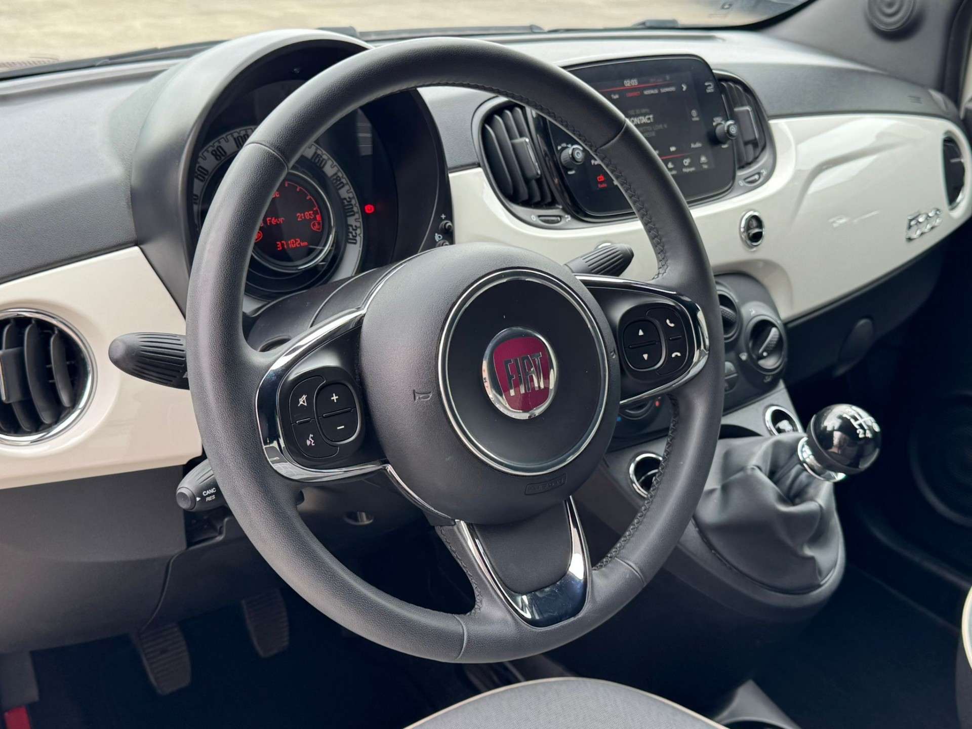 Fiat 500 1.2i // 37.000KM//CARPLAY//USB/GARANTIE 12M