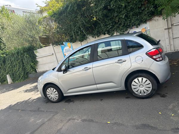 Citroen C3 II (2) 1.2 VTI 82 CONFORT