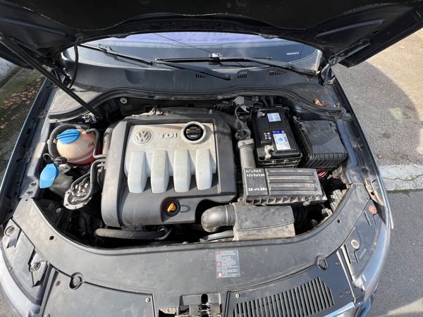 Volkswagen Passat VI 1.9 TDI 105 BLUEMOTION TECHNOLOGY CONFORTLINE