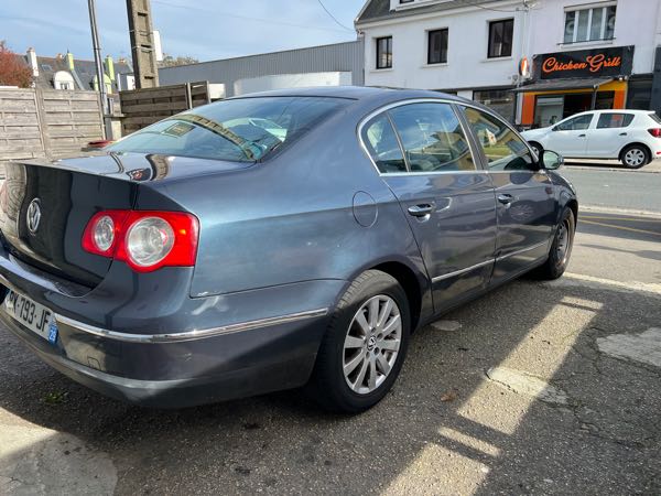 Volkswagen Passat VI 1.9 TDI 105 BLUEMOTION TECHNOLOGY CONFORTLINE
