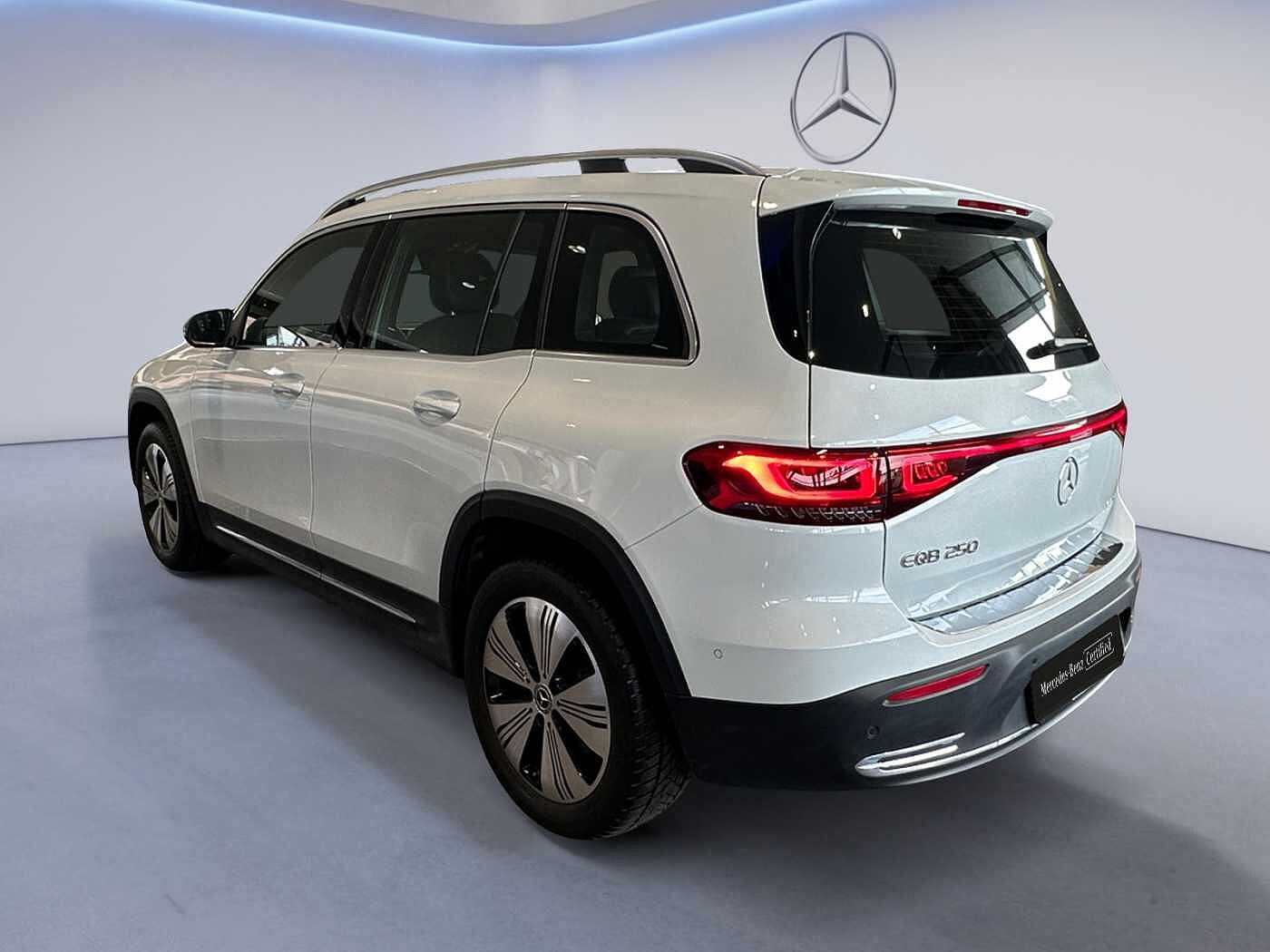 Mercedes-Benz EQB 250  Progressive