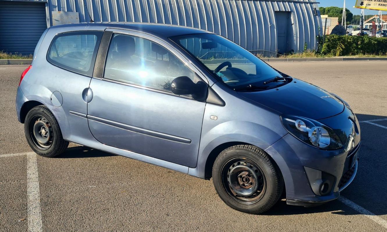 Renault Twingo II (CN0_) 1.2 16V (76Ch)
