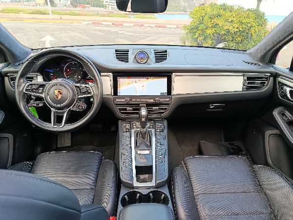 Porsche Macan (2) 3.0 440 TURBO