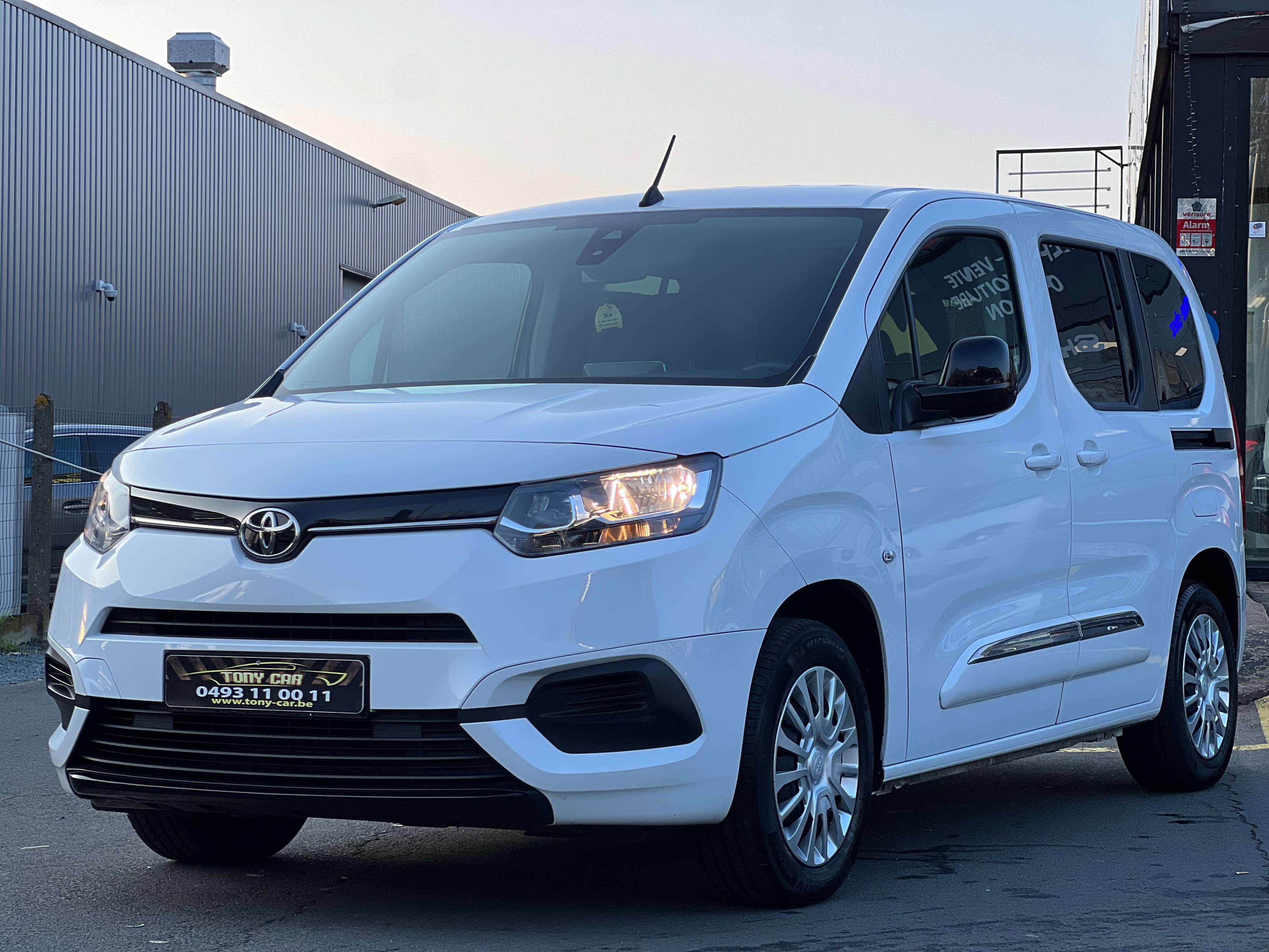 Toyota Proace City Proace City1 .2i Family5PL*NAVI*Android*USB*Bt