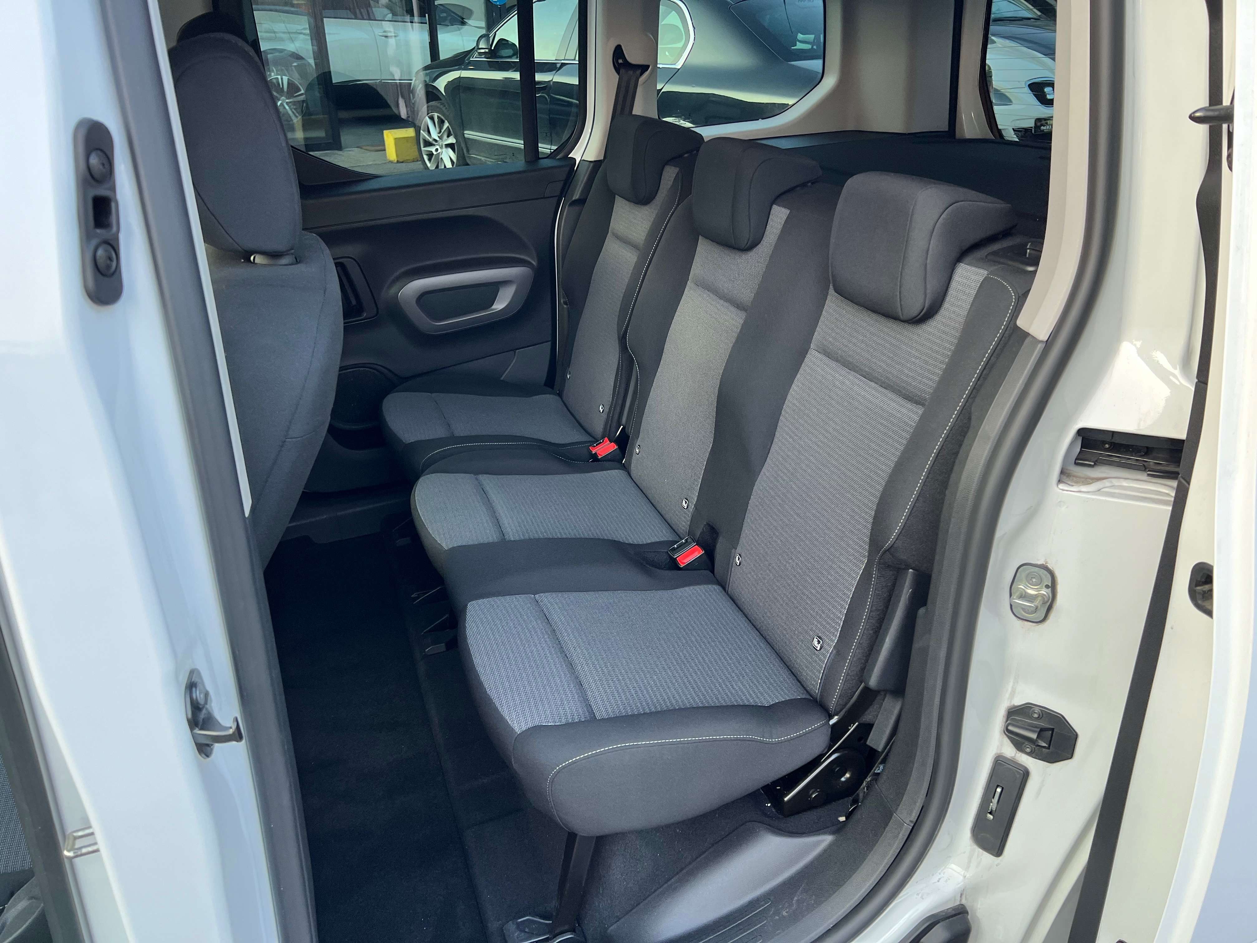 Toyota Proace City Proace City1 .2i Family5PL*NAVI*Android*USB*Bt