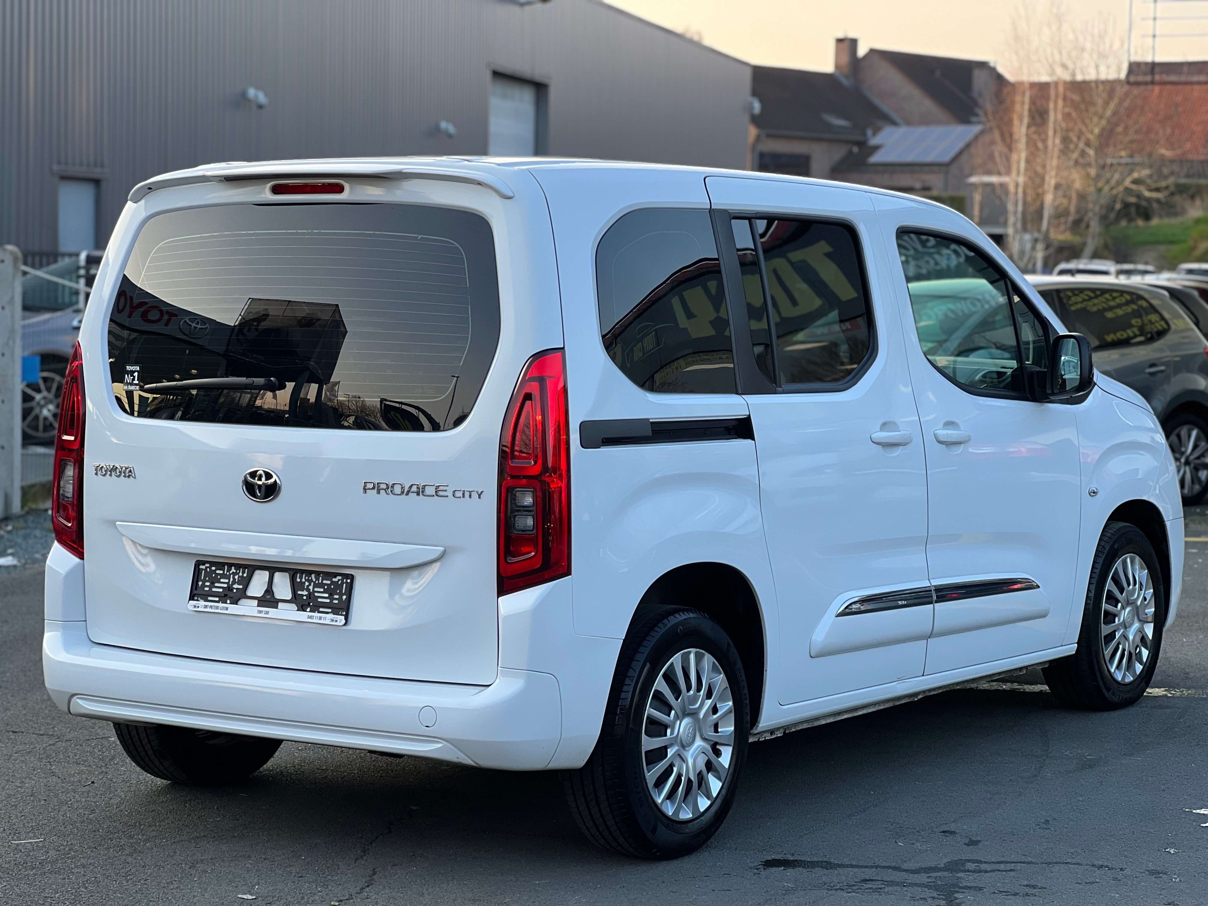 Toyota Proace City Proace City1 .2i Family5PL*NAVI*Android*USB*Bt