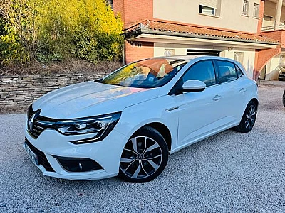 Renault Megane III (3) 1.5 DCI 110 ENERGY BOSE EDITIONECO2