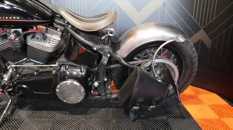 Softail Black Line Garantie 12 mois