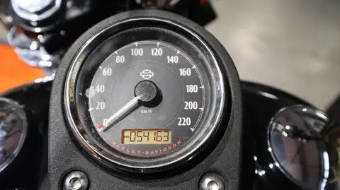 Street bob garantie 12 mois