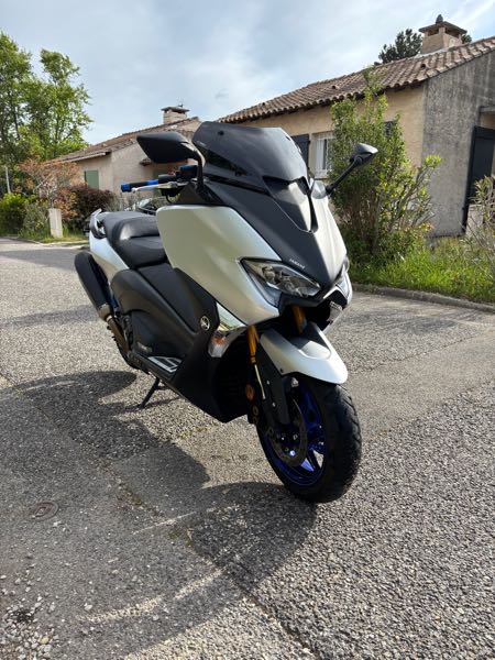 YAMAHA T-MAX SX SPORT EDITION