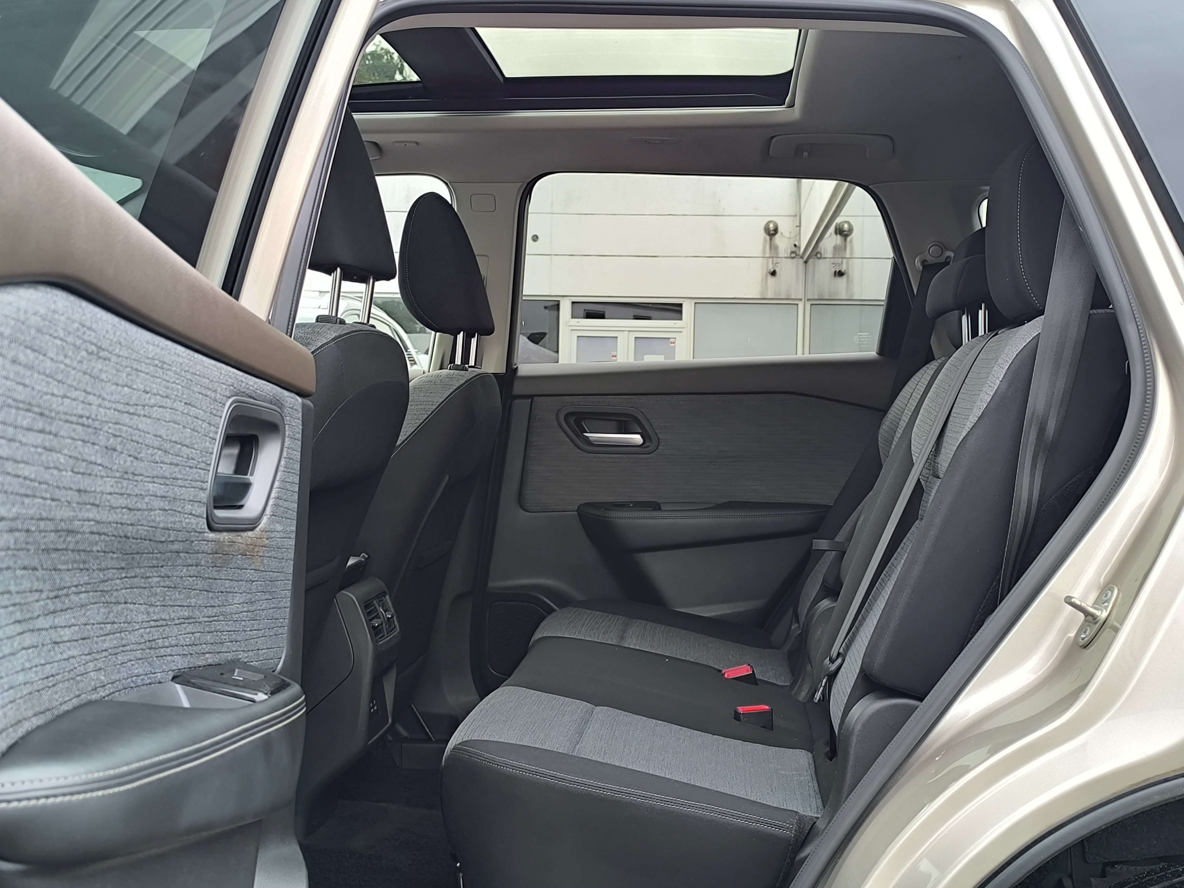 Nissan X-Trail X-Trail 1.5 T MHEV  7pl. X-tronic CLIM GPS T.PANO