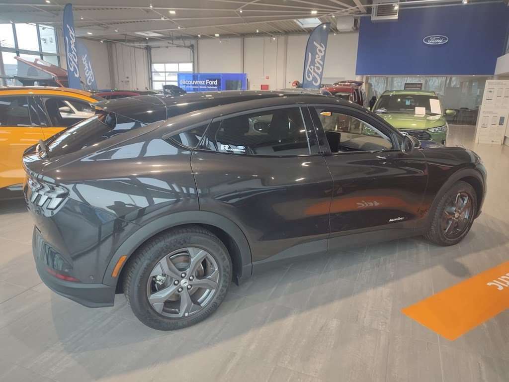 Ford Mustang Mach-E RWD - 99kWh - 610 km d'autonomie - Garantie jusqu