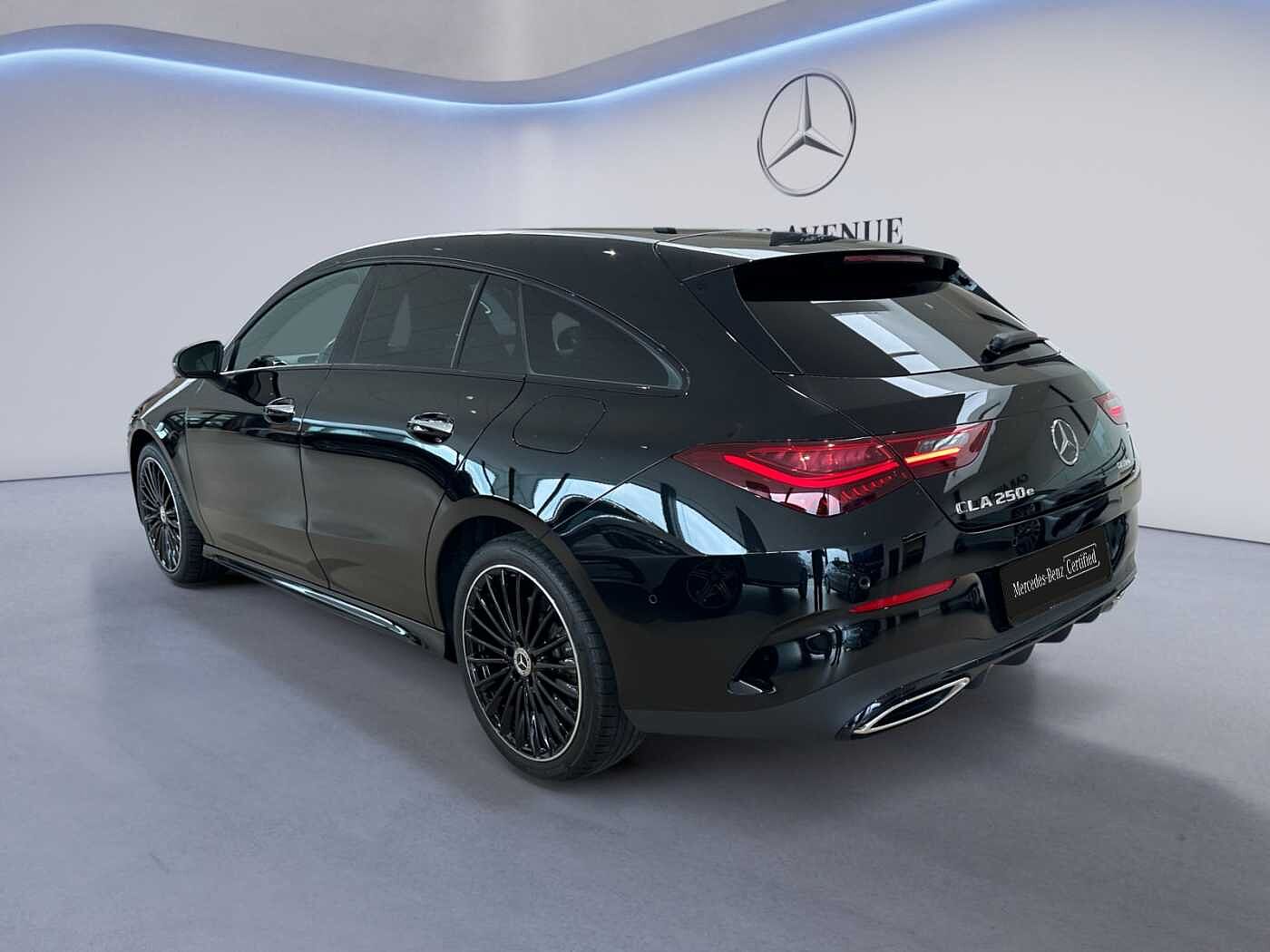 Mercedes-Benz CLA 250  e Shooting Brake AMGLine
