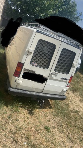 Renault Express vend express ess 170 000km CT ok CG ok avec pièce en plus