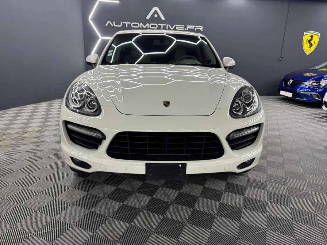 Porsche Cayenne II Turbo 4.8 V8 500 Tiptronic 8
