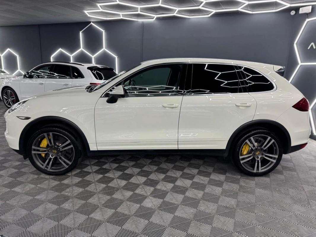 Porsche Cayenne II Turbo 4.8 V8 500 Tiptronic 8