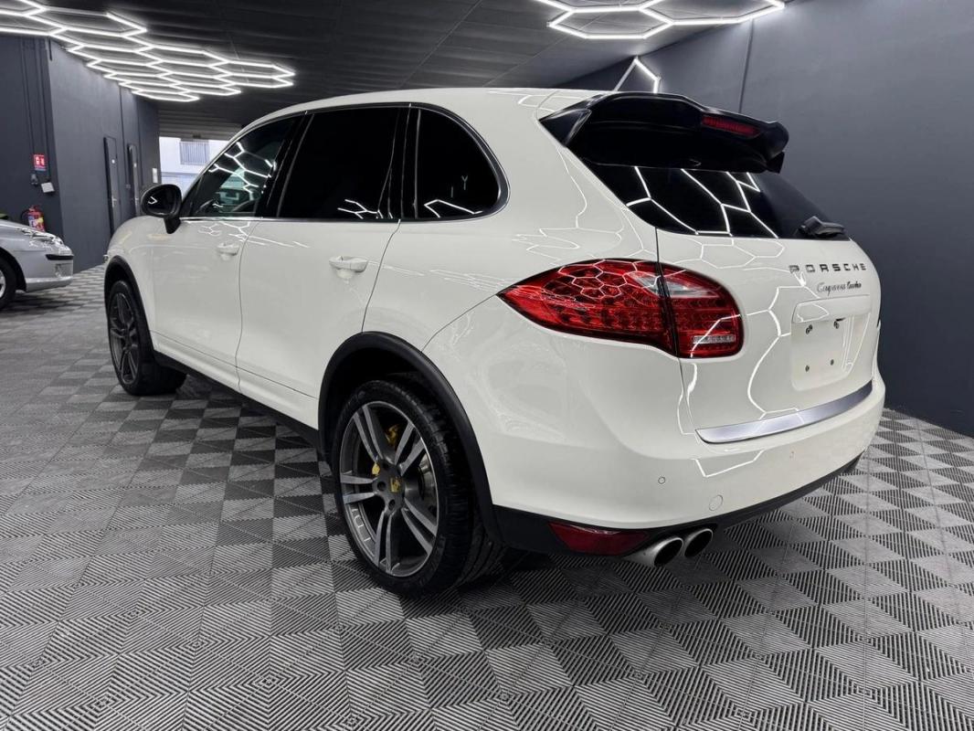 Porsche Cayenne II Turbo 4.8 V8 500 Tiptronic 8